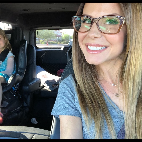 Meet your Posher, Erin - Picture 3 of 3